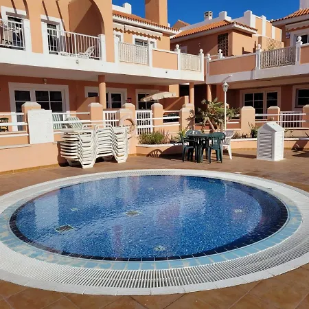 Funcional En Residencial Con Piscina En Inmejorable Ubicacion En Centro De La Isla Калета-де-Фусте
