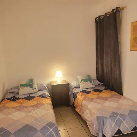 Funcional En Residencial Con Piscina En Inmejorable Ubicacion En Centro De La Isla Апартаменты *